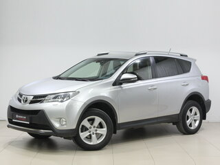 Toyota RAV4 IV (XA40)