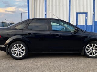 2010 Ford Focus II Рестайлинг, чёрный, 545000 рублей, вид 4
