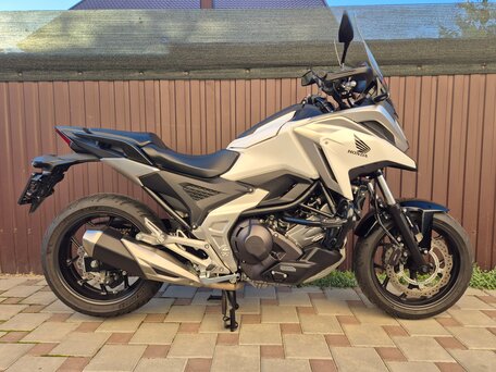 2021 Honda NC 750X, белый, 1140000 рублей, вид 4
