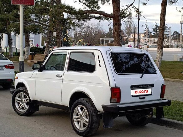 2013 Lada (ВАЗ) 2121 (4x4) I Рестайлинг, белый, 480000 рублей - вид 12