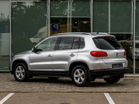 2012 Volkswagen Tiguan I Рестайлинг, серебристый, 1195000 рублей, вид 4
