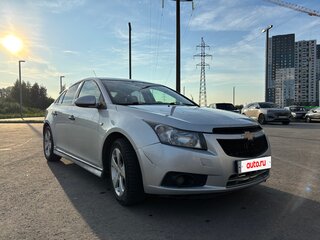 2011 Chevrolet Cruze I, серебристый, 400000 рублей, вид 2
