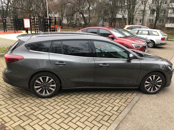 2022 Ford Focus Active IV Рестайлинг, серый, 1859000 рублей - вид 3