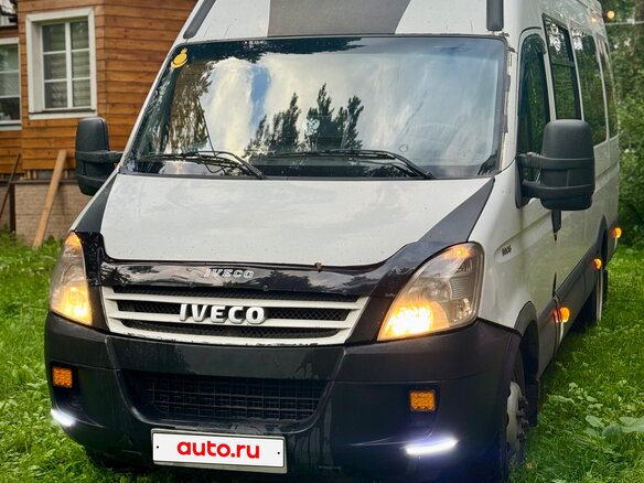 2010 Iveco Daily, белый, 999999 рублей - вид 1