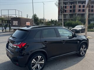 2020 Mitsubishi ASX I Рестайлинг 2, чёрный, 1850000 рублей, вид 2