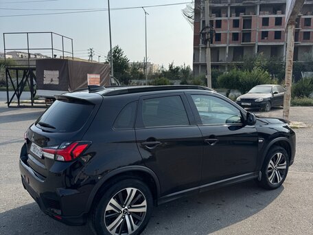 2020 Mitsubishi ASX I Рестайлинг 2, чёрный, 1850000 рублей, вид 2