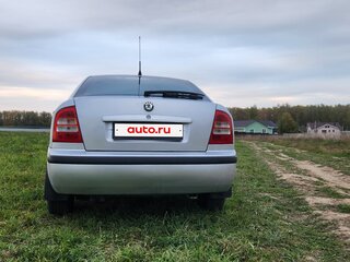 2004 Skoda Octavia I (A4) Рестайлинг, серебристый, 550000 рублей, вид 4