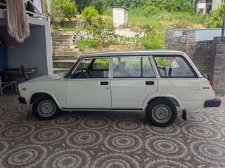 1999 Lada (ВАЗ) 2104 4-speed, белый, 380000 рублей, вид 3
