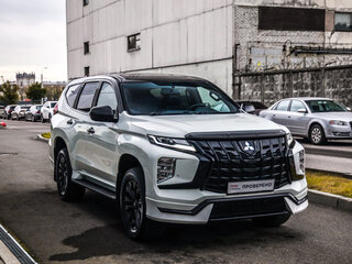 2022 Mitsubishi Montero Sport III Рестайлинг, белый, 4379777 рублей, вид 5