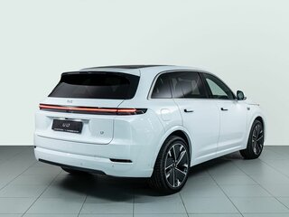 2025 Li Auto (Lixiang) L7 52.3 kWh I Рестайлинг, белый, 10590000 рублей, вид 4