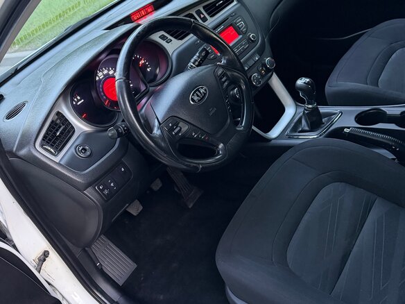 2015 Kia Ceed II, белый, 870000 рублей - вид 12