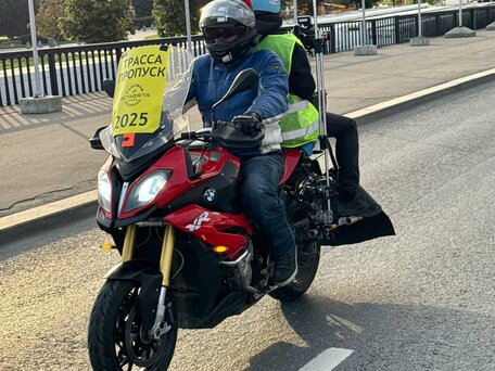 2016 BMW S 1000 XR, красный, 950000 рублей, вид 2