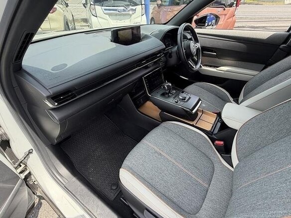2022 Mazda MX-30 I, белый, 3300000 рублей - вид 12