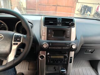 2010 Toyota Land Cruiser Prado 150 Series, белый, 2650000 рублей, вид 5