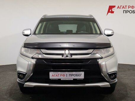 2017 Mitsubishi Outlander III Рестайлинг 2, серебристый, 1600000 рублей, вид 2