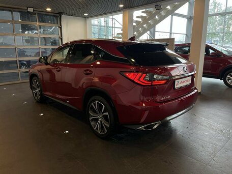 2018 Lexus RX 300 IV, красный, 3740000 рублей, вид 5