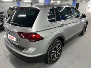 2019 Volkswagen Tiguan II, серый, 2359000 рублей, вид 5