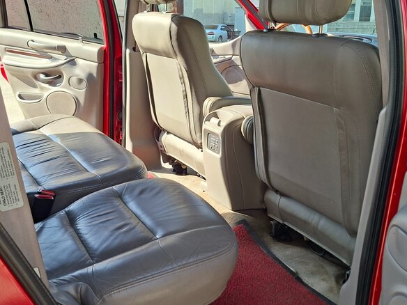 1997 Lincoln Navigator I, красный, 1000000 рублей - вид 17