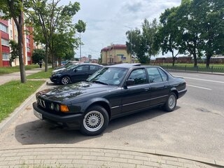 1991 BMW 7 серии 735i II (E32), чёрный, 890000 рублей, вид 1