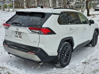 2022 Toyota RAV4 V (XA50), белый, 4500000 рублей, вид 5