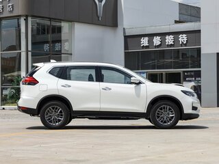 2025 Nissan X-Trail III Рестайлинг 2, белый, 2650000 рублей, вид 5