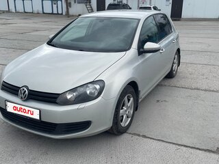 2011 Volkswagen Golf VI, серебристый, 700000 рублей, вид 1