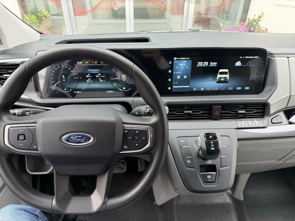 2026 Ford Transit Custom, серебристый, 6700000 рублей - вид 9