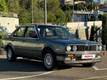 1986 BMW 3 серии 318i II (E30), зелёный, 3000000 рублей, вид 3