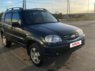 2013 Chevrolet Niva I Рестайлинг, чёрный, 445000 рублей, вид 3