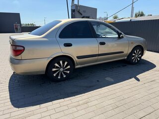 2004 Nissan Almera II (N16) Рестайлинг, золотистый, 250000 рублей, вид 4