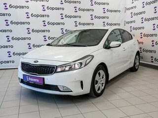 2019 Kia Cerato III Рестайлинг (Classic), белый, 1500000 рублей, вид 3