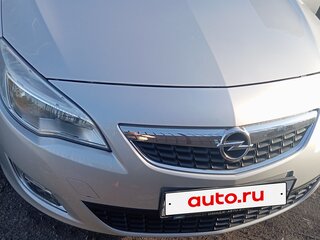 2011 Opel Astra J, серебристый, 1110000 рублей, вид 1