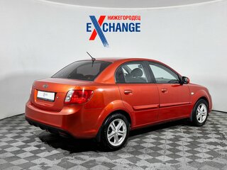 2009 Kia Rio II, красный, 344000 рублей, вид 2