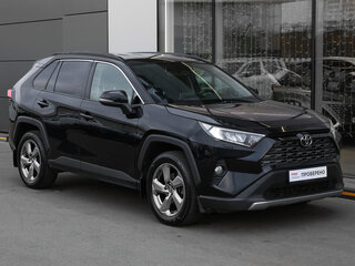 2020 Toyota RAV4 V (XA50), чёрный, 2798000 рублей, вид 2