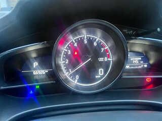 2017 Mazda Axela III Рестайлинг, чёрный, 1600000 рублей, вид 5