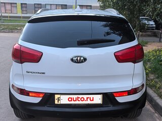 2015 Kia Sportage III Рестайлинг, белый, 1300000 рублей, вид 3