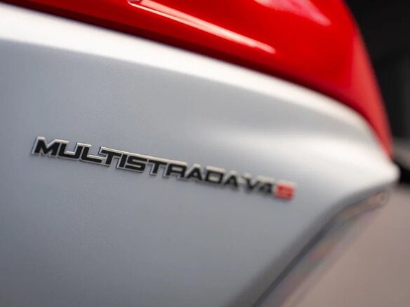 2021 Ducati Multistrada V4, красный, 1290000 рублей - вид 17
