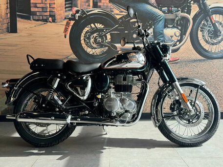 2026 Royal Enfield Classic 350, зелёный, 526000 рублей, вид 1