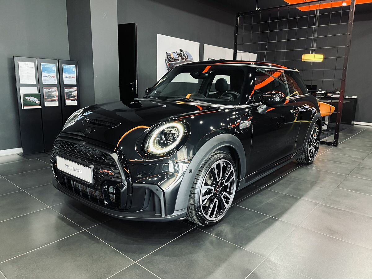 Открыть фотографии: Mini Hatch III (F55/F56) Рестайлинг 2