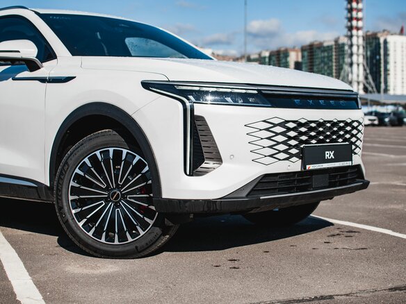 2025 Exeed RX, белый, 4150000 рублей - вид 5