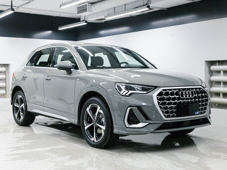 Audi Q3 II (F3)