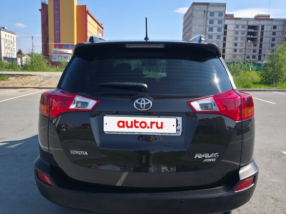 2015 Toyota RAV4 IV (XA40), коричневый, 2270000 рублей - вид 2