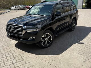 2016 Toyota Land Cruiser 200 Series Рестайлинг 2, чёрный, 6550000 рублей, вид 1