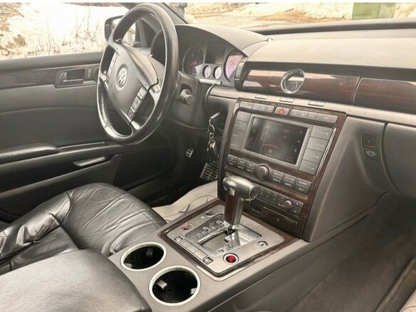 2003 Volkswagen Phaeton I, чёрный, 335000 рублей - вид 3