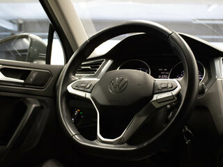 2021 Volkswagen Tiguan II Рестайлинг, серый, 2589000 рублей, вид 5