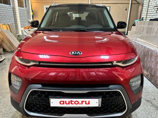 2020 Kia Soul III, красный, 2950000 рублей, вид 2