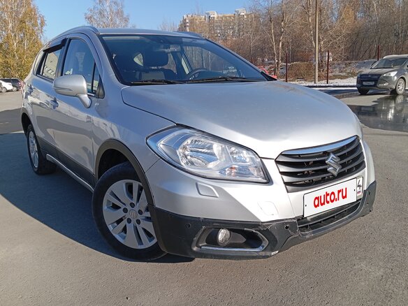 2014 Suzuki SX4 II (S-Cross), серебристый, 1199000 рублей - вид 2
