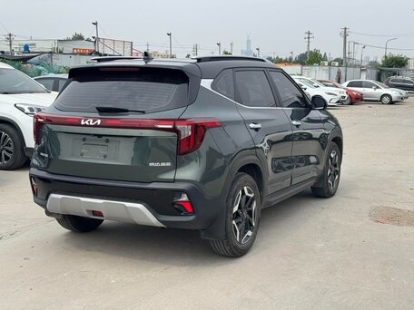 2023 Kia Seltos I Рестайлинг, серый, 1800000 рублей, вид 4