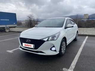 2021 Hyundai Solaris II Рестайлинг, белый, 1550000 рублей, вид 1