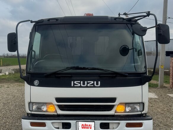 2004 Isuzu Forward (F-Series), белый, 4999999 рублей